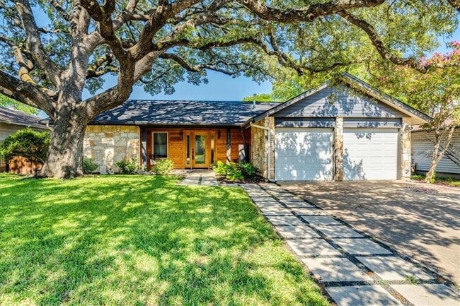 Building Photo - 11422 Bristle Oak Trail