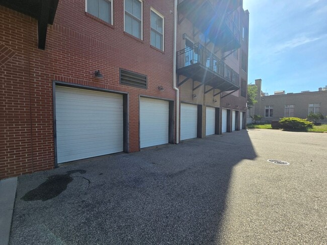 Photo - 325 Hay St Unit 302