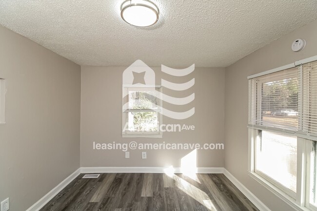 Photo - 1607 Lee St