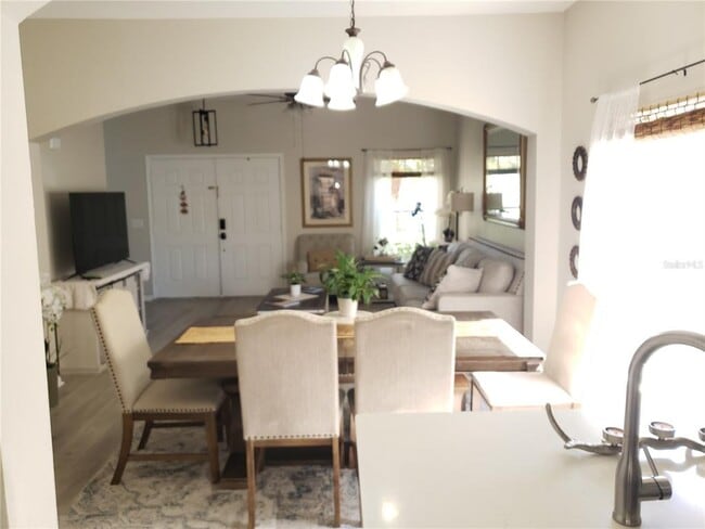 Photo - 16530 Cedar Crest Dr