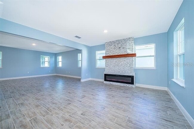 626 Taft Dr