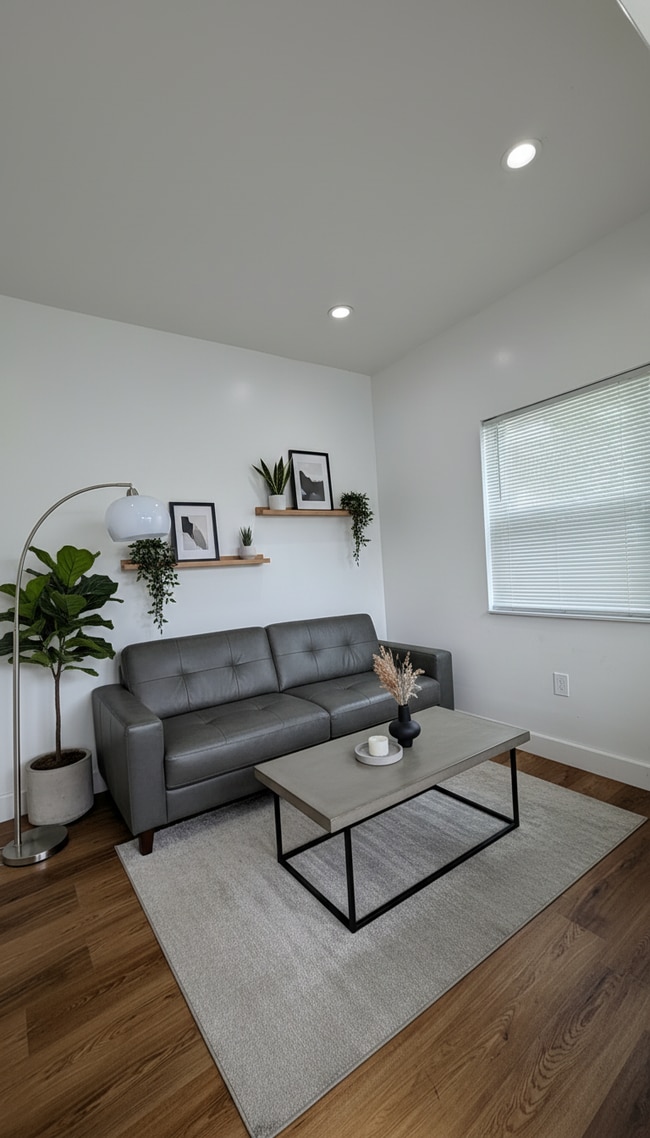 Photo - 414 Phippen Waiters Rd