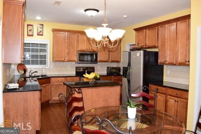 Photo - 45 Greenview Dr