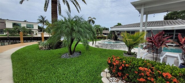 Photo - 2681 NE 9th Ct Casa
