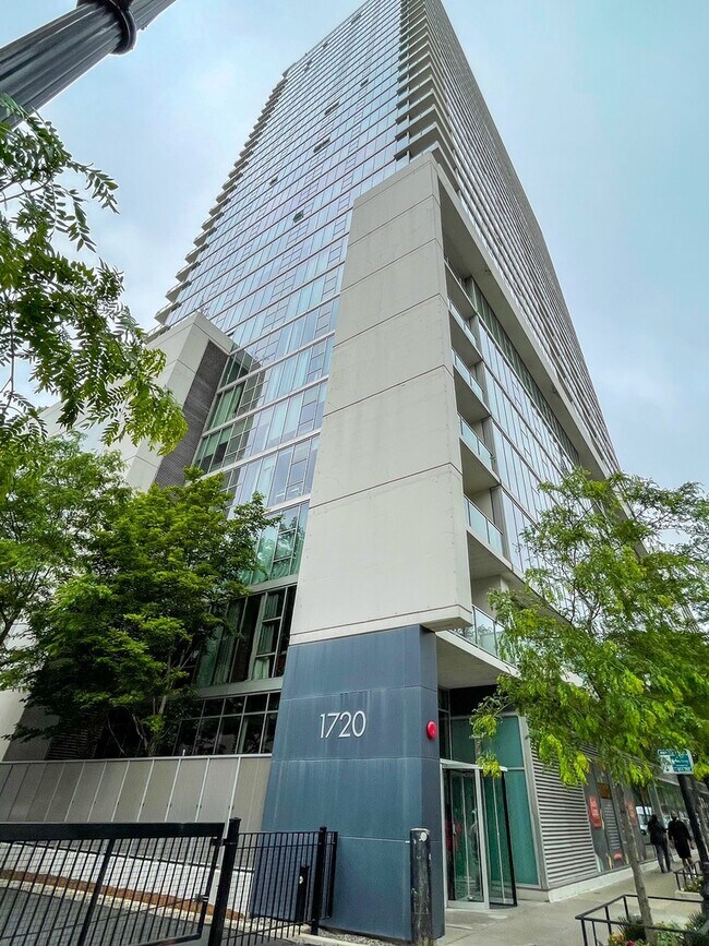 Building Photo - 1720 S Michigan Ave Unit 509