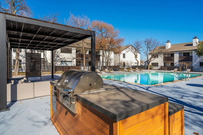 Spur Canyon Apartments