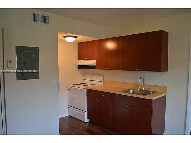 Photo - 2046 NW 43 Terrace Unit 8