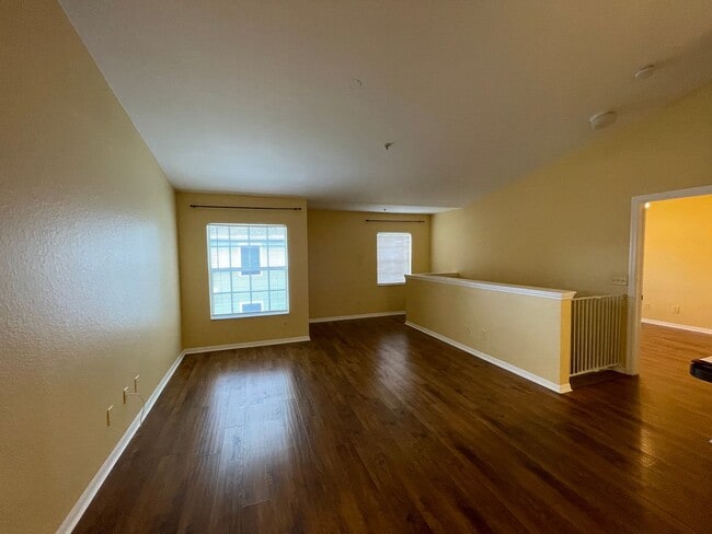 Photo - ANNUAL RENTAL - VANDERBILT PLACE AT CAMDEN COVE-3 BED/2 BATH Unidad 4202