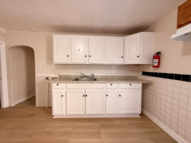 Photo - 141 W Elmer St Unidad Apt # 1