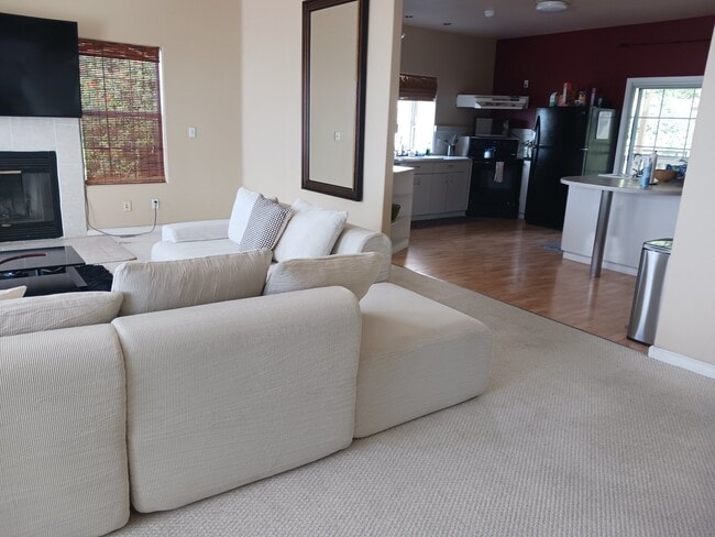 Photo - 10072 Roseview Dr