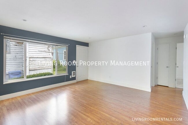 Photo - 1416 SE 32nd Pl