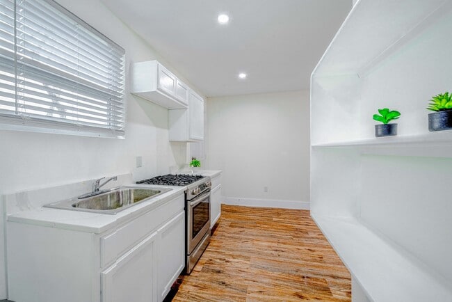 Photo - 7815 Encinita Dr