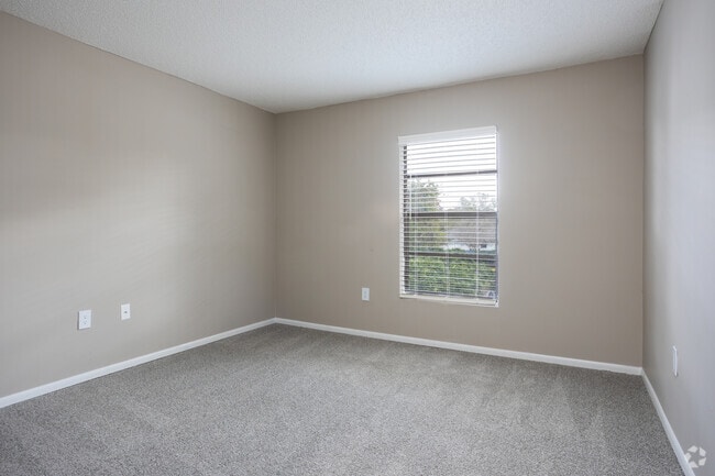 2BR, 2BA - 8109SF