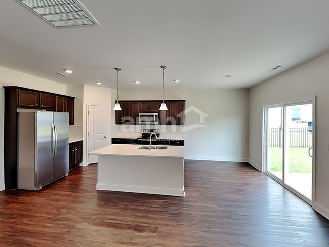 Photo - 5220 Valor Dr