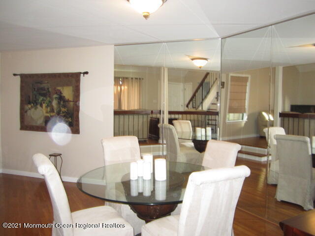 Photo - 101 Cotswold Cir