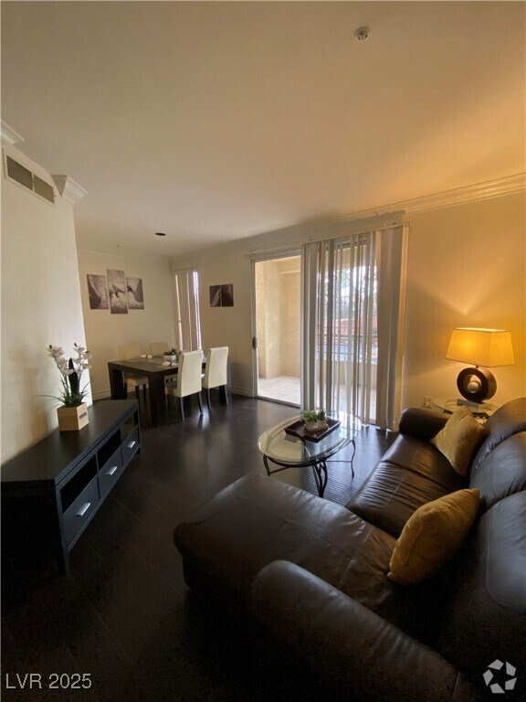 Building Photo - 220 E Flamingo Rd Unit 118 Rental