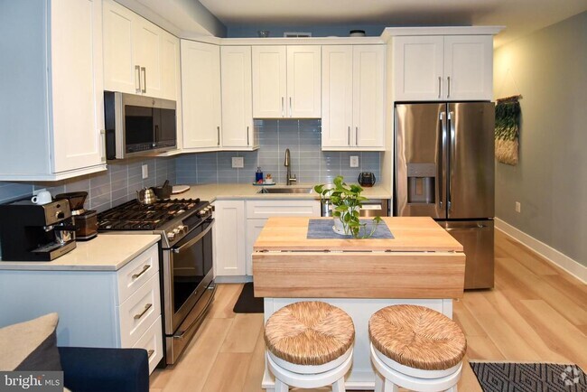 Building Photo - 625 Park Rd NW Unit C 7 Rental