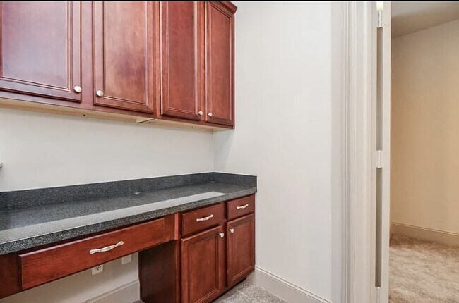 Photo - 2908 Leeland St