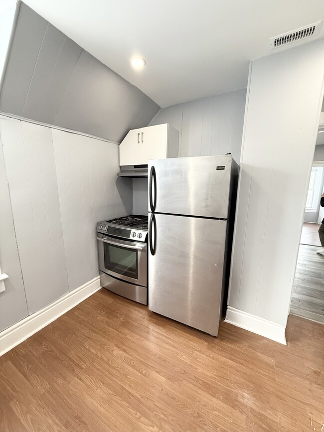 Photo - 128 West St Unit 3
