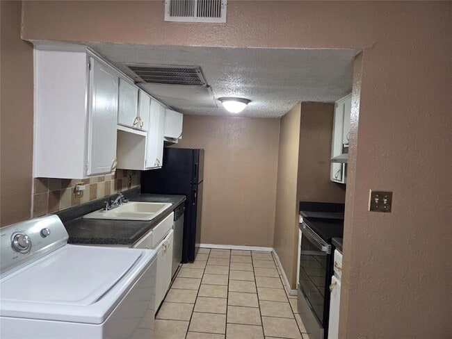 Photo - 401 12th Ave SE