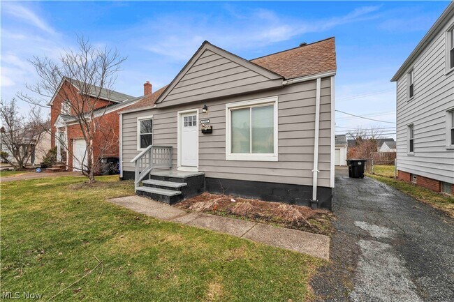 Photo - 4561 W 148th St