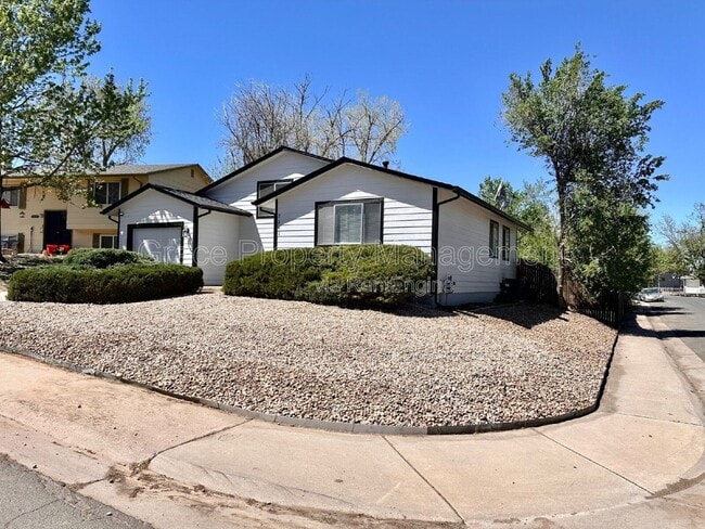 Photo - 2241 Dawson Cir