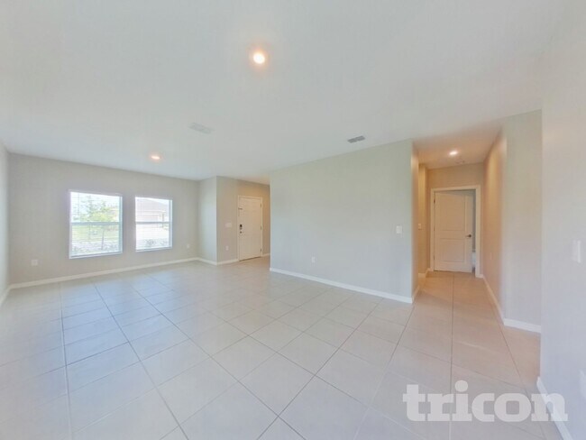 Photo - 226 Amber Way