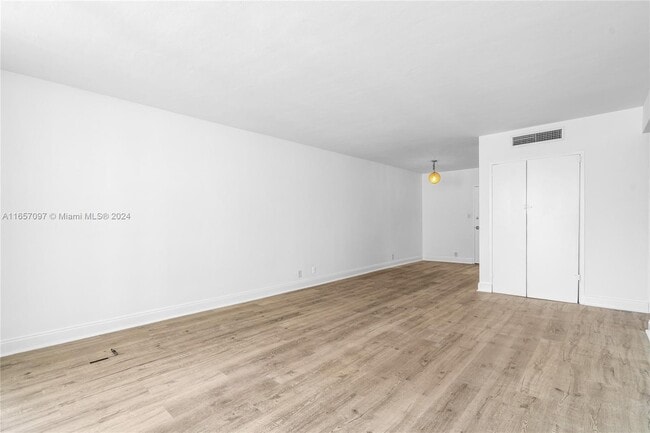 Photo - 1200 West Ave