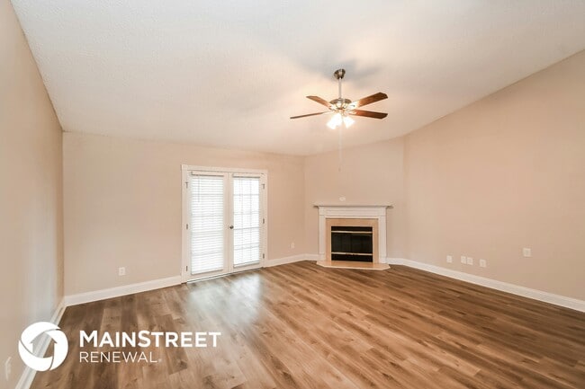 Photo - 576 Thornberry Rd