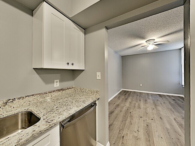 Photo - 538 Orange Dr Unidad Apt 14