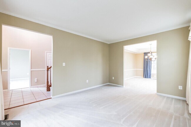 Photo - 5695 Adamstown Rd