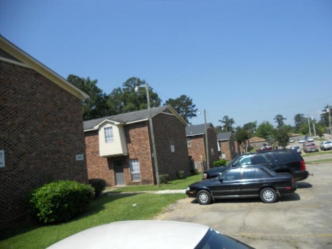 Photo - Pine Grove Apartments