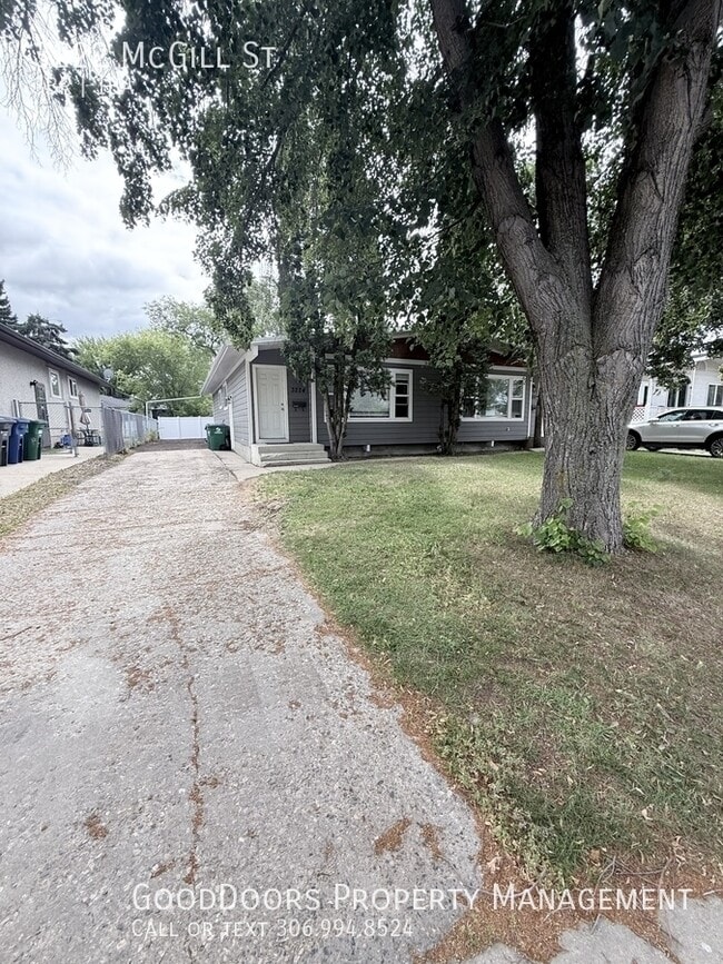 Photo - 3222 McGill St
