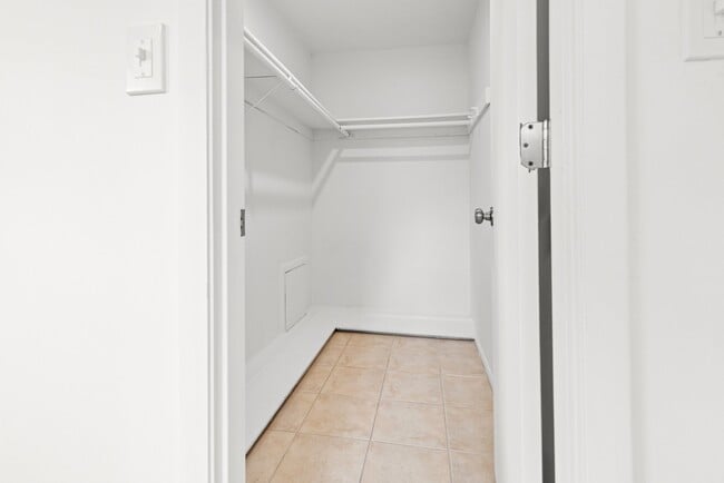 Photo - 1057 Tropical Ave NW