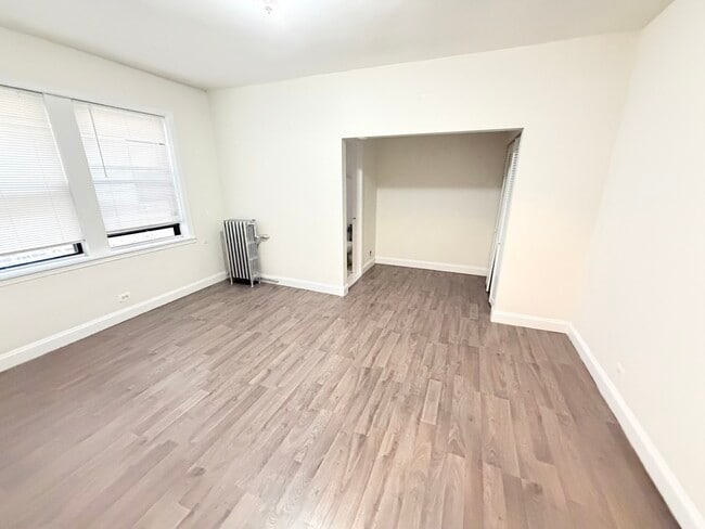 Photo - 839 W Sheridan Rd Unit 417