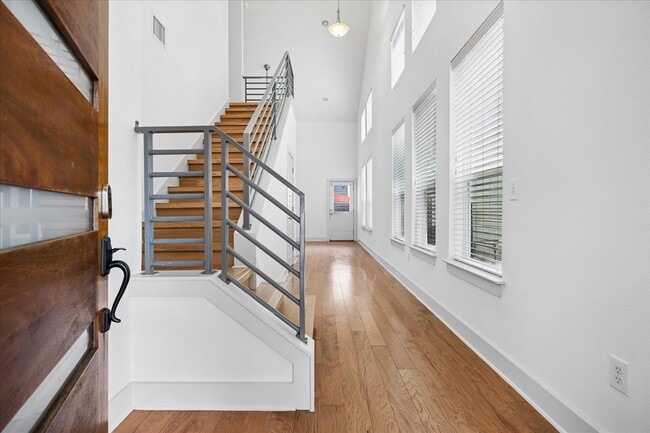 Photo - 7203 Bertram Ct