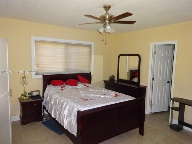 Photo - 9240 SW 56th St