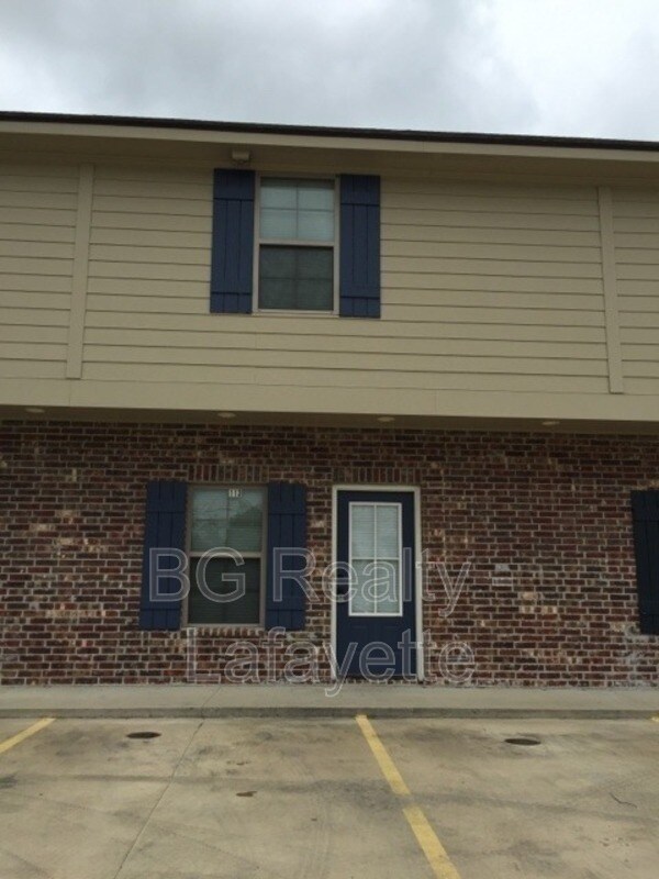 113 Flurry Ln