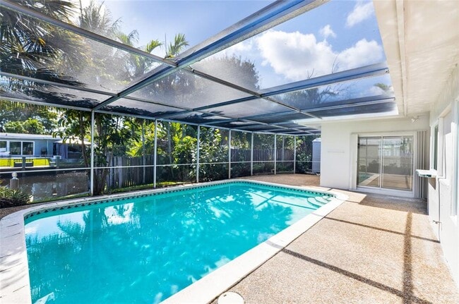 Building Photo - 2020 NW 33rd Ct Rental