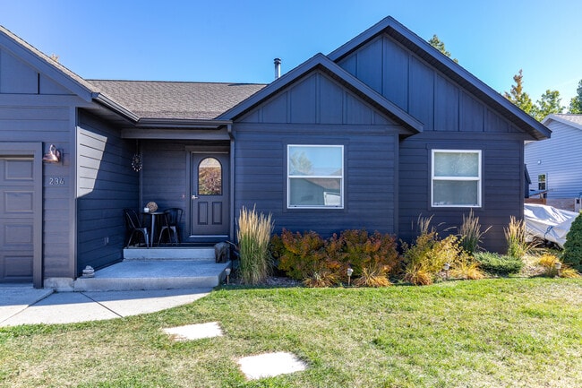 Photo - 234 Lillian Way