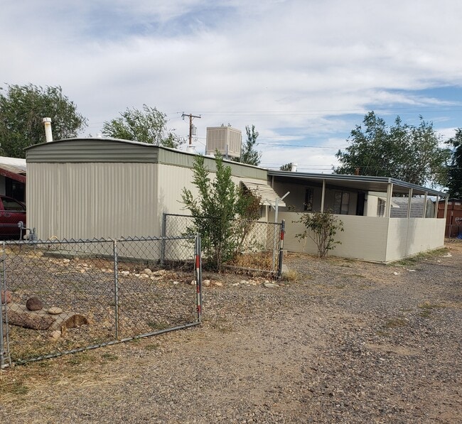 Building Photo - 2480 Carver Ave Rental