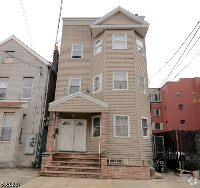Building Photo - 524 Mulberry St Rental