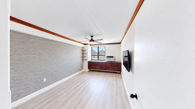 Photo - 300 W 110th St Unit 15-G