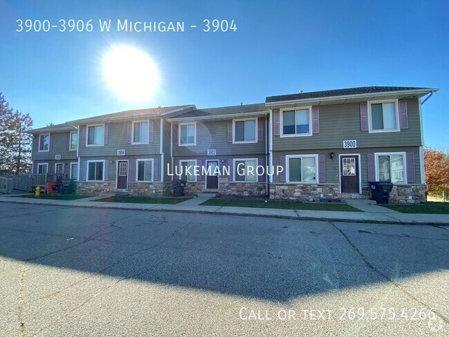 Building Photo - 3904 W Michigan - 6 Bedroom/3 Bathroom Unit 3904 Rental