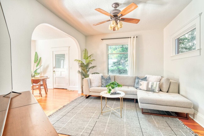 Photo - 4500 NE Garfield Ave. Unidad ID1309844P