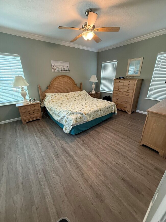 Photo - 348 NE Starboard Way