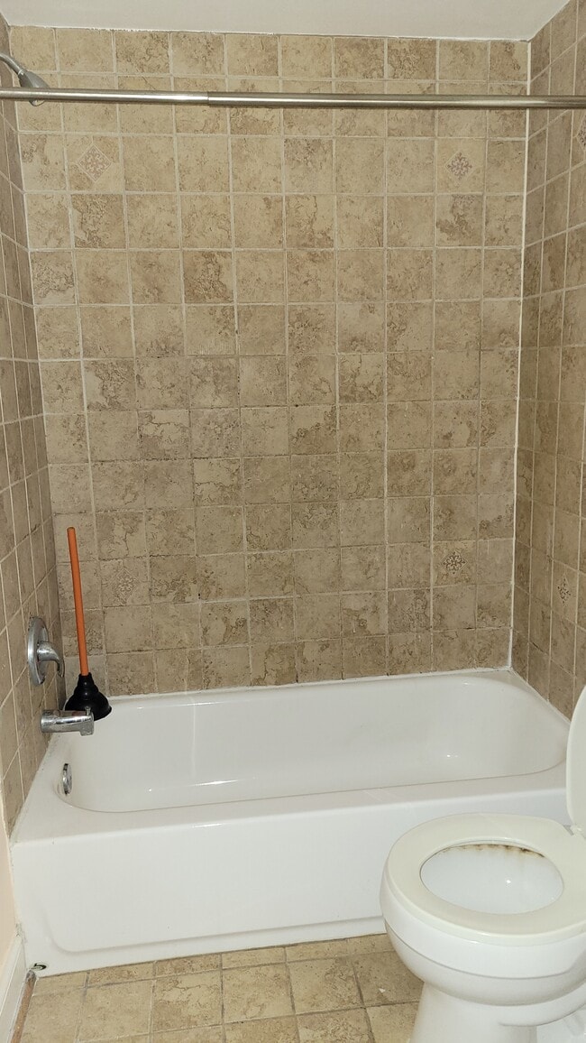 Photo - 1447 William St