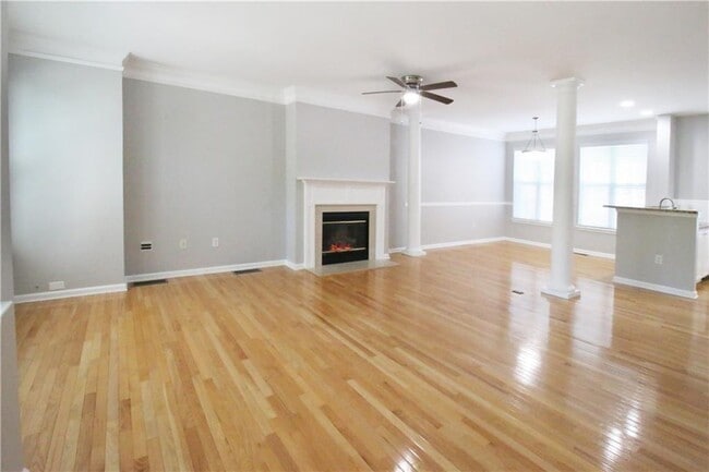 Photo - 1109 Park Row S