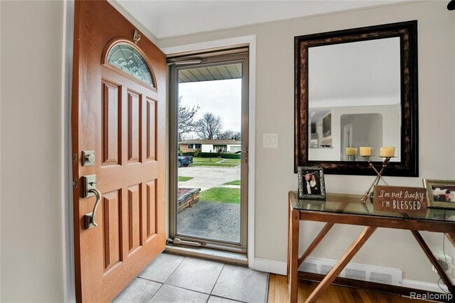 Photo - 10070 Buckingham Ave