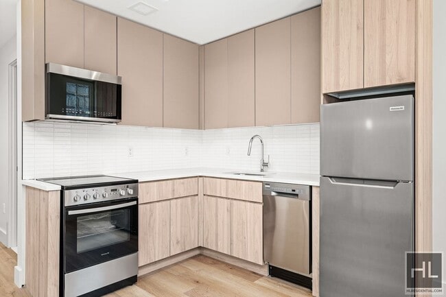 Photo - BRUCKNER BOULEVARD Unit 303